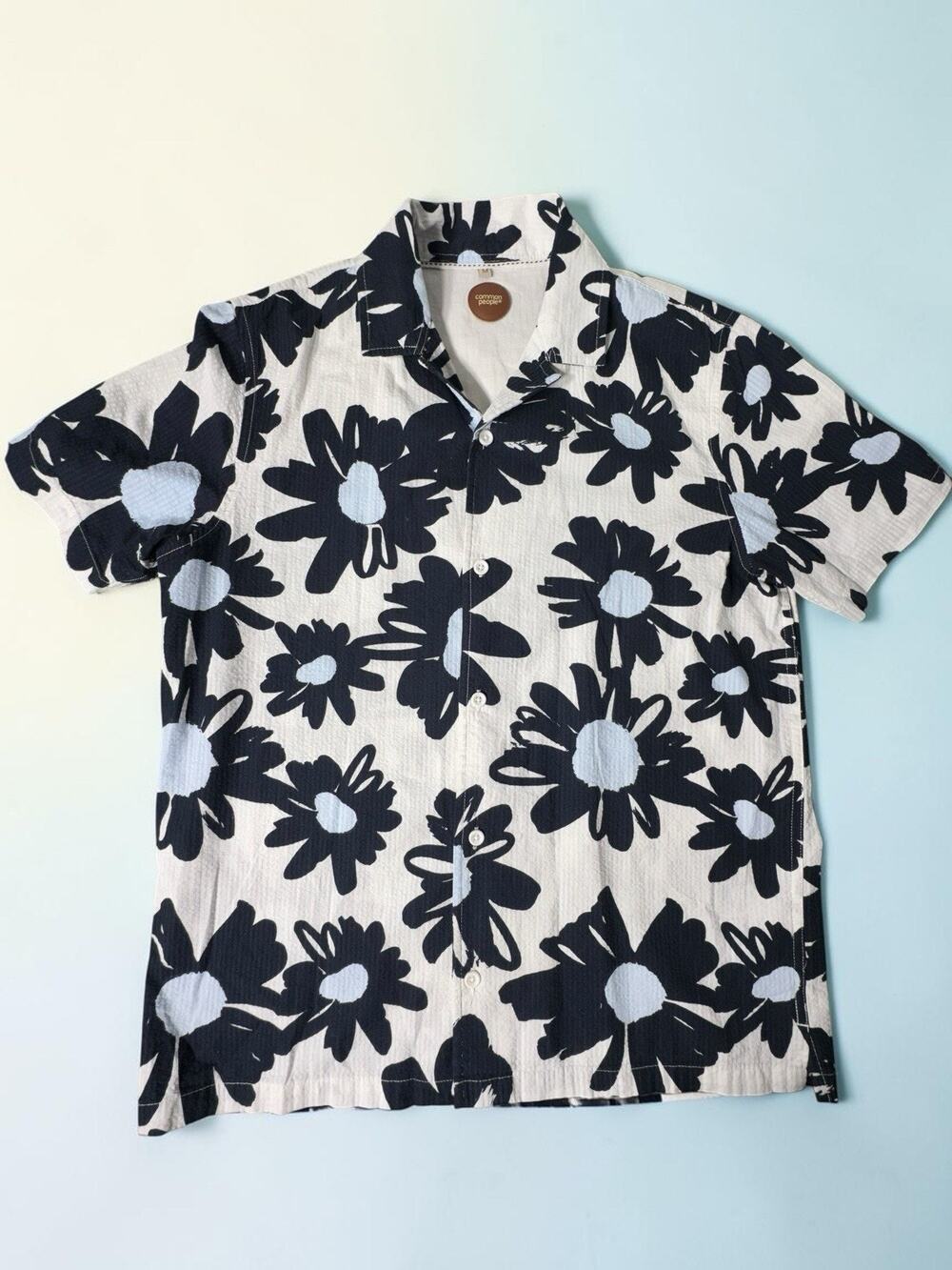 Common People Shirt Mens Medium Blue White Floral Button Up Short Sleeve
